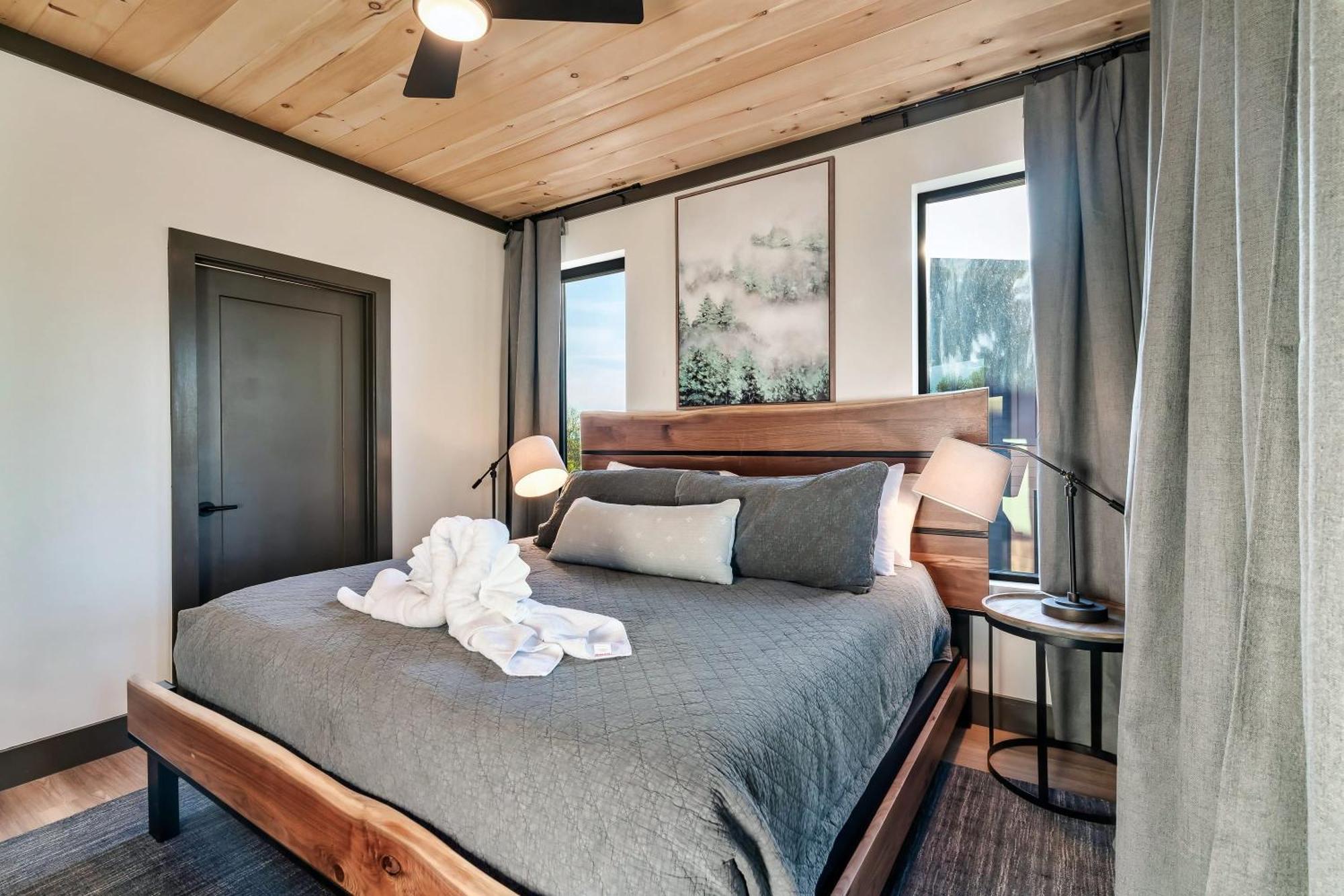 Halle Beary By Avantstay Indoor Pool Hot Tub Sunset Views 塞维尔维尔 外观 照片